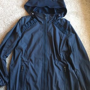 Lululemon women’s jacket! It’s new w/o store tag.